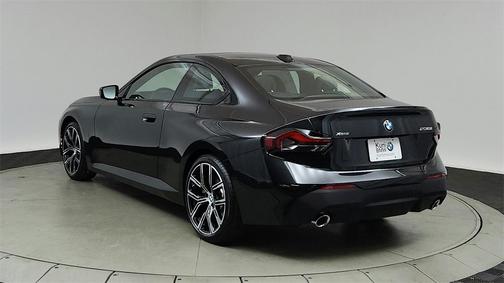 2024 BMW 230 i xDrive