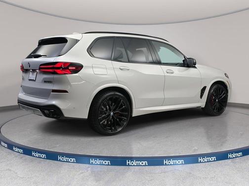 2026 BMW X5 M60i