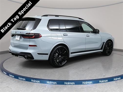 2026 BMW X7 M60i