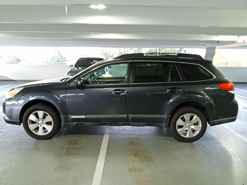2012 Subaru Outback 3.6R Limited