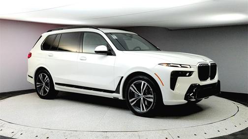 2025 BMW X7 xDrive40i