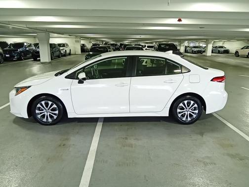 2020 Toyota Corolla Hybrid LE