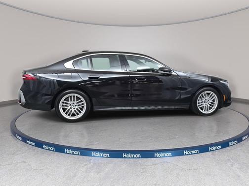 2024 BMW 530 i xDrive