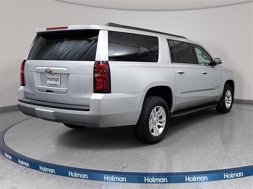 2017 Chevrolet Suburban LT
