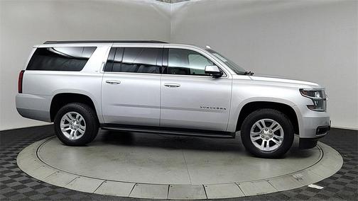 2017 Chevrolet Suburban LT