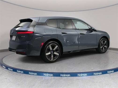 2026 BMW iX xDrive60