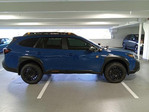 Geyser Blue 2025 Subaru Outback Wilderness