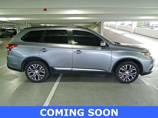 2016 Mitsubishi Outlander 