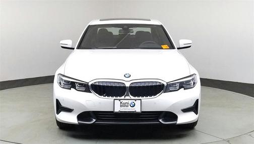 2019 BMW 330 i xDrive