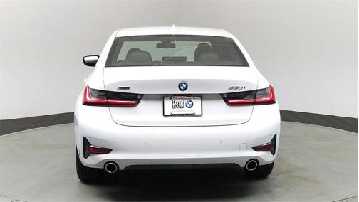 2019 BMW 330 i xDrive