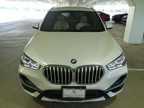 Mineral White Metallic 2021 BMW X1 xDrive28i