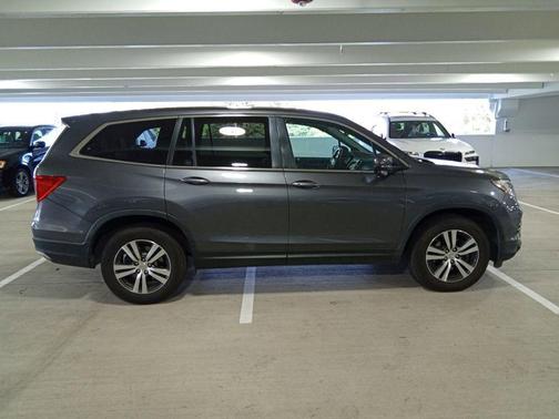 Modern Steel Metallic 2016 Honda Pilot EX-L