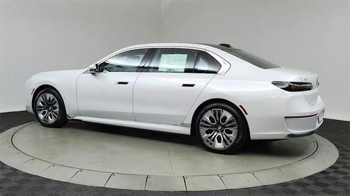 2024 BMW i7 xDrive60