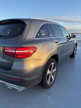 2019 Mercedes-Benz GLC 300 Base