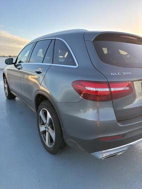 2019 Mercedes-Benz GLC 300 Base