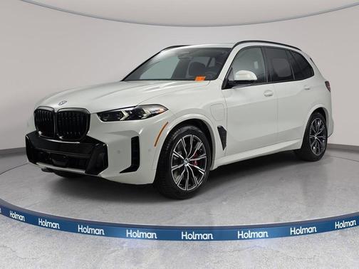 Alpine White 2026 BMW X5 PHEV xDrive50e