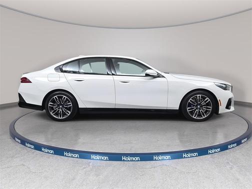 2025 BMW 530 i xDrive