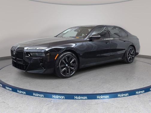 Black Sapphire Metallic 2023 BMW 740 i