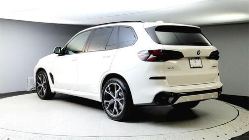 2026 BMW X5 PHEV xDrive50e