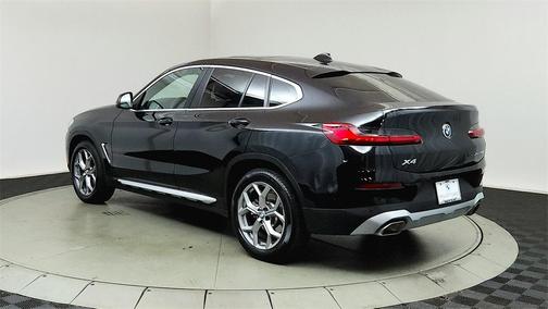 2024 BMW X4 xDrive30i