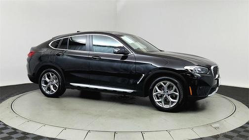 2024 BMW X4 xDrive30i