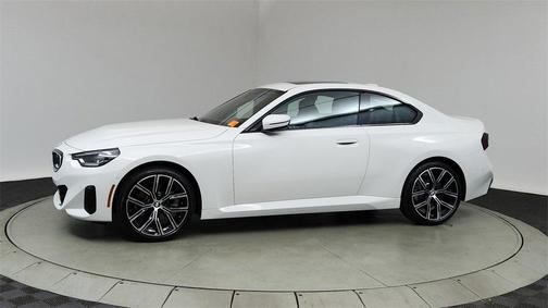 2024 BMW 230 i xDrive