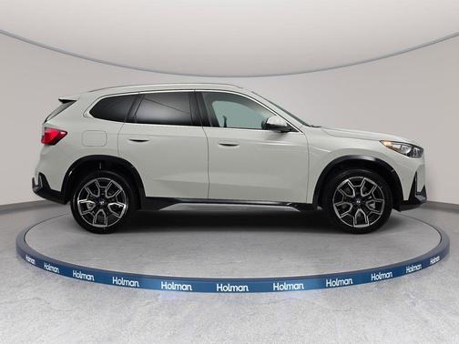 Alpine White 2026 BMW X1 xDrive28i