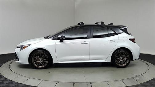 2025 Toyota Corolla Hatchback SE