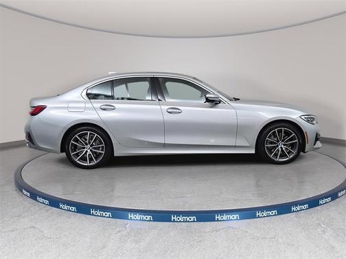 2019 BMW 330 i xDrive