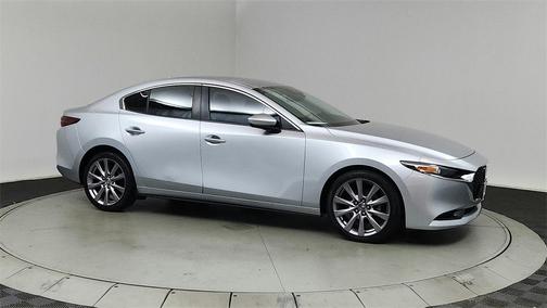 2019 Mazda Mazda3 FWD w/Preferred Package