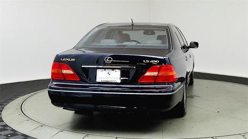 2002 Lexus LS 430