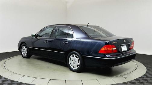 2002 Lexus LS 430
