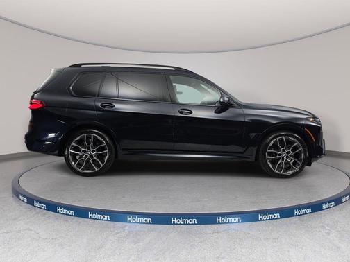 Carbon Black Metallic 2027 BMW X7 xDrive40i