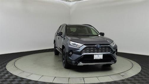 2019 Toyota RAV4 Hybrid XSE