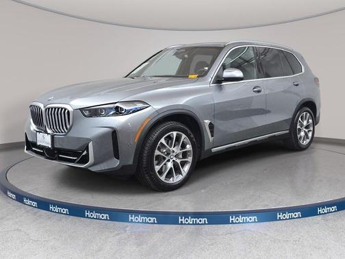 Gray Metallic 2026 BMW X5 xDrive40i