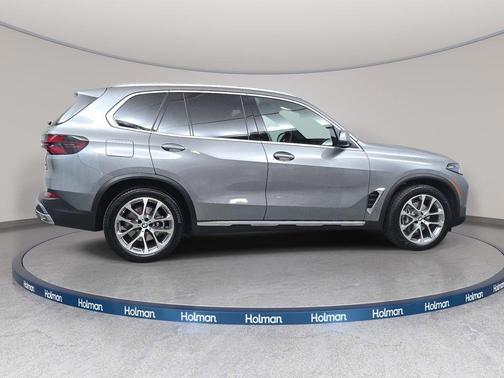 Gray Metallic 2026 BMW X5 xDrive40i
