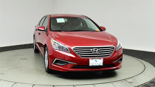 2017 Hyundai SONATA SE