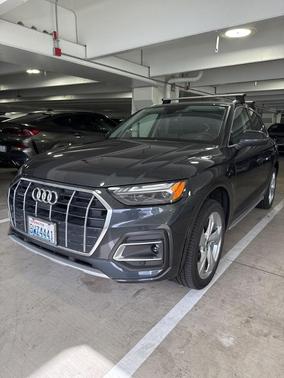 Manhattan Gray Metallic 2021 Audi Q5 45 Prestige