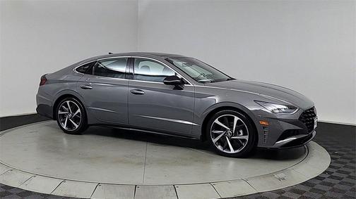 2022 Hyundai SONATA SEL Plus