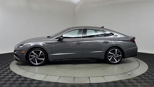 2022 Hyundai SONATA SEL Plus