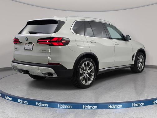 Alpine White 2026 BMW X5 xDrive40i