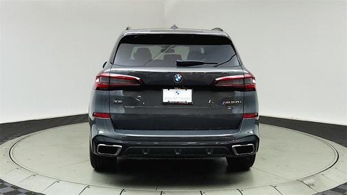 2023 BMW X5 M50i