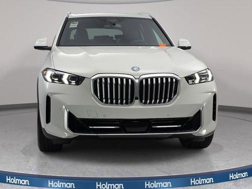 Alpine White 2026 BMW X5 PHEV xDrive50e