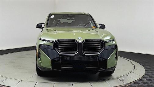 2025 BMW XM Base