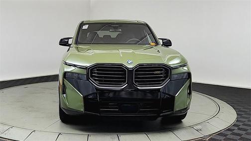 2025 BMW XM Base