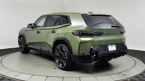 2025 BMW XM Base