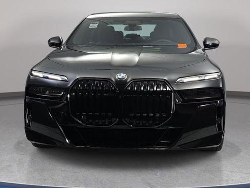 Black Sapphire Metallic 2026 BMW 760 760i xDrive