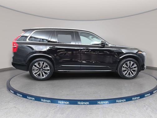 2020 Volvo XC90 T5 Momentum 7 Passenger
