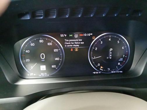 2020 Volvo XC90 T5 Momentum 7 Passenger