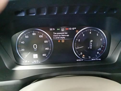 2020 Volvo XC90 T5 Momentum 7 Passenger